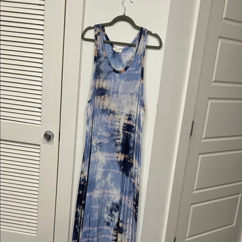 Elegant Blue Tie-Dye Maxi Dress
